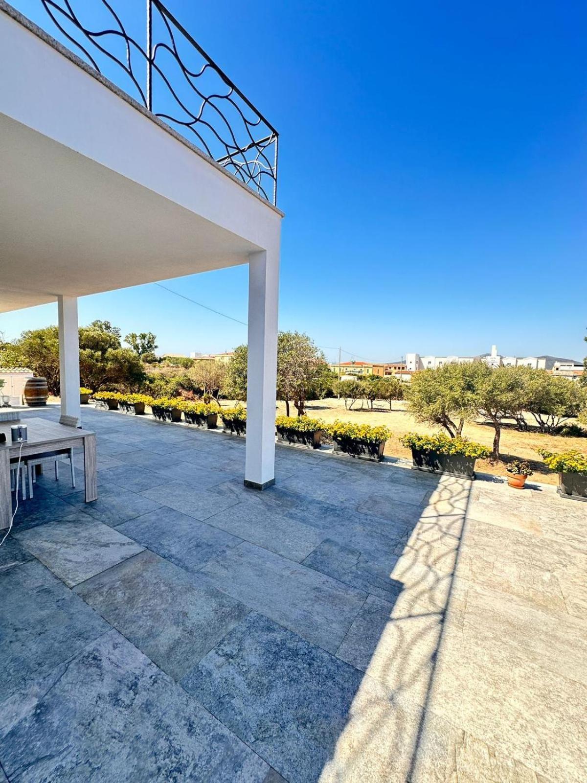 Villa Giulia Голфо Аранчи Екстериор снимка